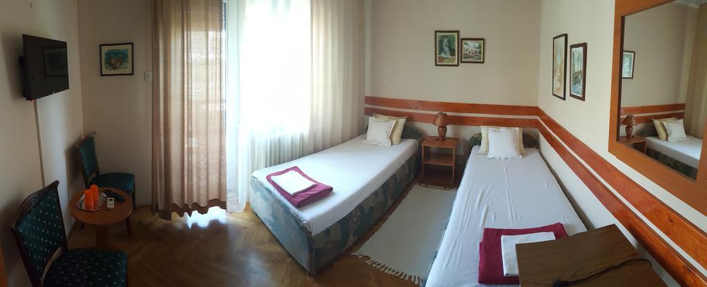 Guest House Major อารันเยโลวัคส์ ห้อง รูปภาพ