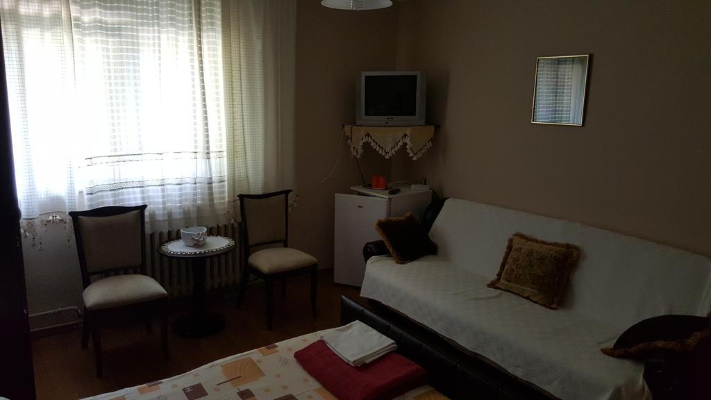 Guest House Major อารันเยโลวัคส์ ห้อง รูปภาพ